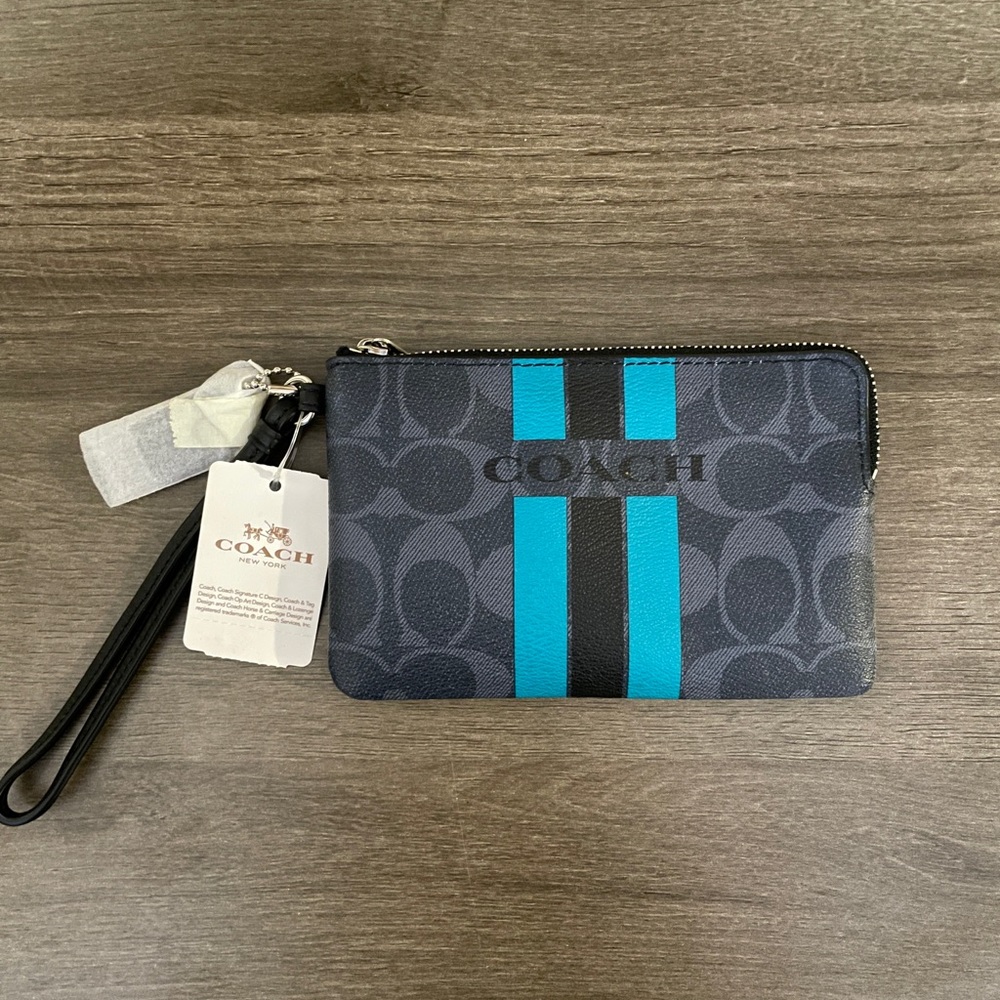 Coach wristlet NWT